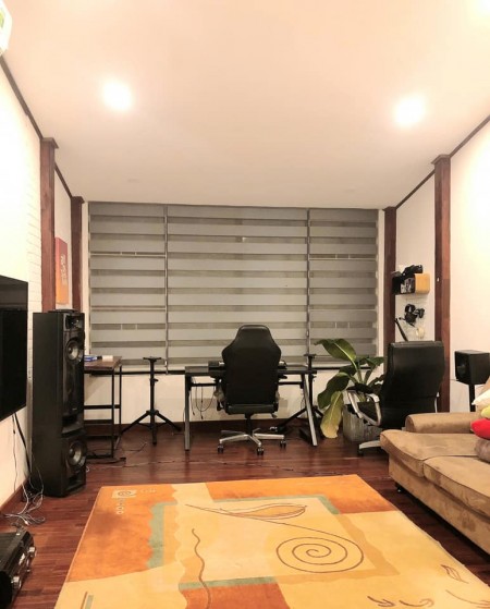 Nhà đẹp ở ngay Thái Hà, Đống Đa, tiện ích ngập tràn, DT 35m2 x 5 tầng, Giá nhỉnh 5 tỷ.