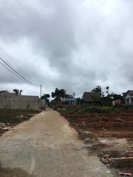BÁN ĐẤT HẺM 434 Y MOAN RẼ TRÁI ( 5x23m - 590tr )