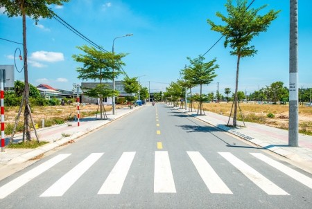 Bán đất sổ đỏ KĐT Epic Town mặt tiền Quốc lộ 1A ĐN-QN, đối diện chợ