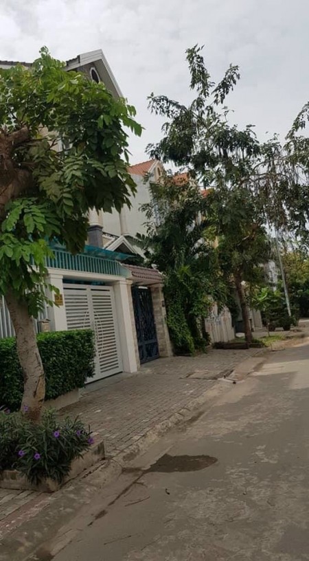 Quận 7 Mũi Đèn Đỏ Bán nhà 12 tỷ Huỳnh Tấn Phát, Phường Phú Thuận, Quận 7