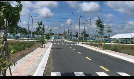 Kẹt vốn cuối năm xả hàng , lô 148m2 long an