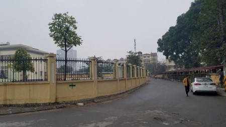 Bán nhà tập thể tầng 1 nhà B5 khu tập thể trường Việt Nam Ba Lan, ngõ 48 Ngọc Hồi, Hoàng Mai, Hà Nội.