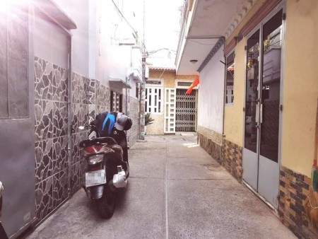 Siêu phẩm. Nhà Đường Thành Thái, phường 12, Quận 10, 56m2 (4,3*13m) 3 lầu giá chỉ 4 tỷ 950