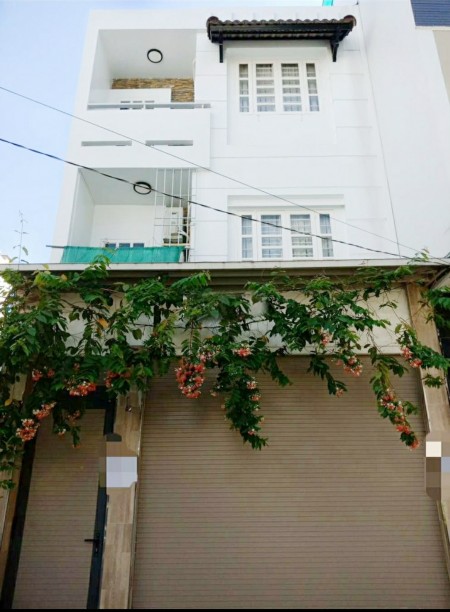 Nhà 1 trệt + 2 lầu 4pn giá 15tr. đường 8m khu Phú Thuận