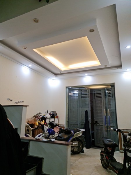 Bán nhà Phùng Hưng Phúc La Hà Đông 45m *3 tầng oto đỗ cửa chỉ 3 tỷ 2