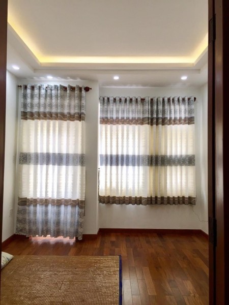 Bán gấp nhà riêng đường phạm văn chiêu phường 9 Gò Vấp: lh 0832123112