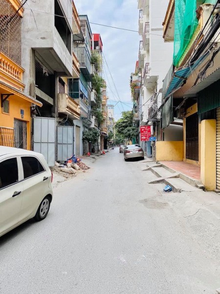 Bán nhà TRẦN PHÚ HÀ ĐÔNG -diện tích 50m2 ( 3 tầng) mặt tiền 3,5m - giá 5 tỷ