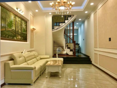 40m2, 3 tầng, HXH 525/2/ Huỳnh văn bánh, PN