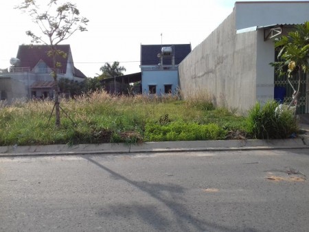 Cần bán gấp lô đất đường NB5, dẫn vào khu công nghiệp Vsip 2, chợ Vĩnh
