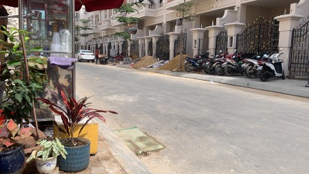 Đi đến slide 8