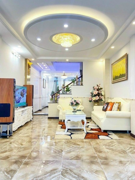 Nhà mới xây 5 tầng, ô tô đỗ cửa. Gần cổng Aeon Mall Tân Phú. 6,7 tỷ.