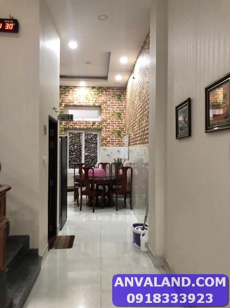 Kẹt tiền mở xưởng Nhựa Bán nhà đẹp ở ngay, 3PN, 3WC, 188/5 Đào Duy Từ, Quận 10, giá chỉ 3 tỷ 8