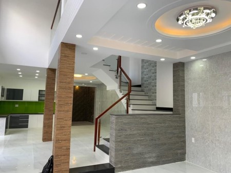 Bán nhà gần CGV Lý Chính Thắng 50m2 Quận 3
