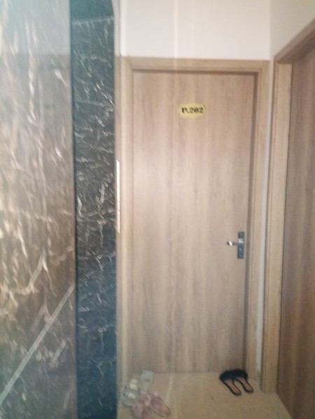 CC CẦN BÁN NHÀ ĐƯỜNG LẠC LONG QUÂN