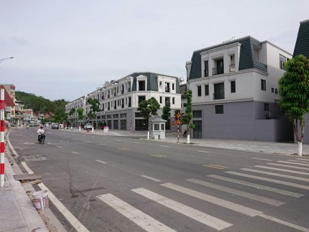 Bán hộ anh trai Shophouse kinh doanh tốt tại Hạ Long