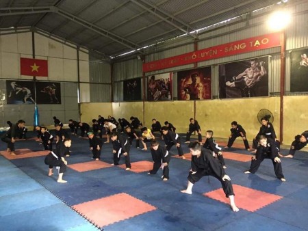 Cần cho thuê nhà xưởng khu đô thị Hà Khánh A