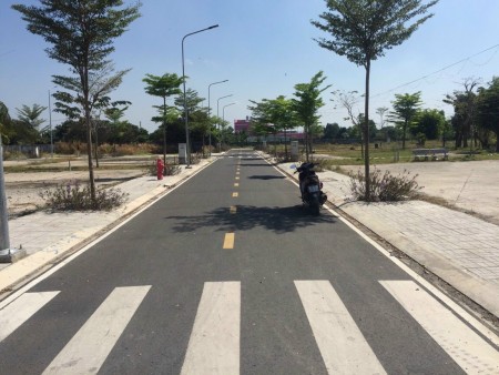 Kẹt tiền bán vài lô đất , SHR, CK cao