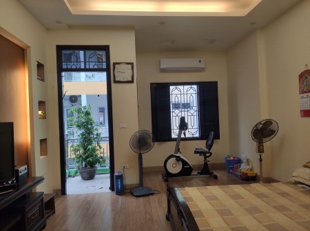 Bán nhà Khương Hạ, view trường học,ô tô đỗ cửa, phân lô quân đội cực đẹp, vào ăn Tết luôn