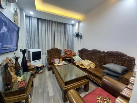 Bán nhà mới Kim Ngưu, Hai Bà Trưng, tặng full nội thất, 40m2 x 4 tầng, giá nhỉnh 3 tỷ, lh 0972063073.