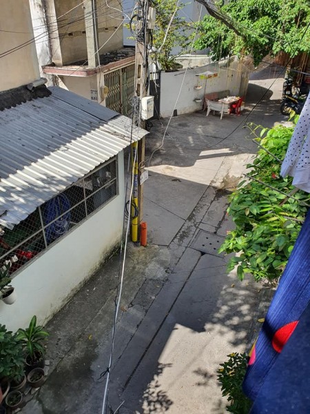 Bán nhà sát mặt tiền Lạc Long Quân chỉ 2.75 Tỷ. Giá đầu tư. Lh: 0708000454