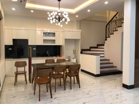 Bán nhà Xã Đàn Đống Đa 50m2 5 tầng mới keng giá 6.9 tỷ.