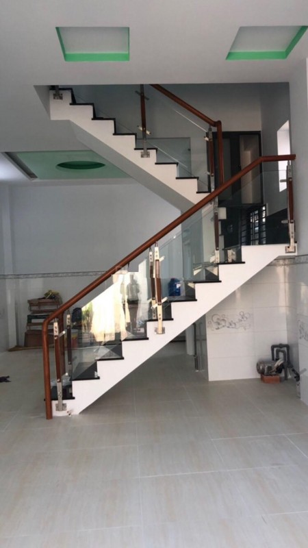 Cho thuê nhà 3 tầng 5x10, 4PN hẻm 5m gần MT Lý Chiêu Hoàng Q6_12tr
