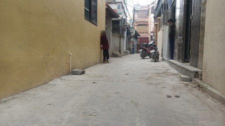 Nhà Vân Canh, gần Phương CanhTrịnh Văn Bô, ngõ trước nhà gần 3m, gần ô tô đỗ chỉ 1,X tỷ