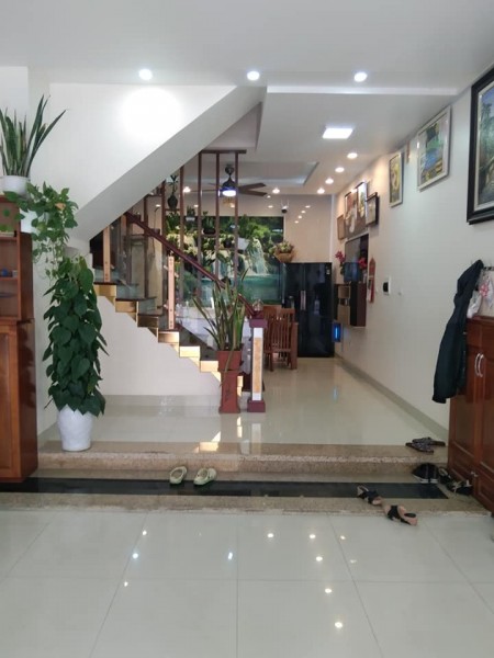 QUÁ ĐẸP, THÁI HÀ PHÂN LÔ ÔTÔ, CHO THUÊ ĐỈNH
