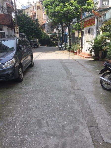 Bán đất Đội Cấn, Ba Đình 72m2, mặt tiền 5m giá 11.5 tỷ, hai mặt ngõ, ô tô 7 chỗ vào nhà