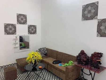Có việc bán gấp Mặt ngõ 562 Ngọc Thụy giá 2.5 tỷ, 32mx4 tầng, Mới đẹp