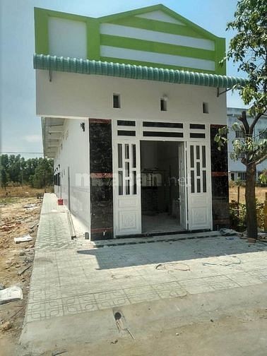 BÁN GẤP DÃY TRỌ ĐÔI TRONG KHU ĐÔ THỊ SÁT BÊN CHỢ DÂN SINH TIỆN KINH DOANH BUÔN BÁN THÊM