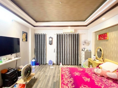 Bán nhà Lê Hồng Phong, P12, Quận 10, 38m2, 4 tầng, ngang 3m8, HXH, giá chỉ 4 tỷ 950