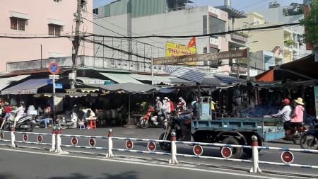 Chính chủ bán nhà mặt tiền đường Lê Lư (sát chợ Nguyễn Sơn P.18 cũ), Q. Tân Phú, DT 8m x 20m