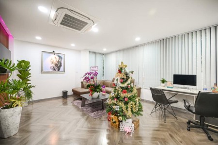 BÁN GẤP NHÀ MT NGUYỄN BỈNH KHIÊM QUẬN 1, 34m2 5 TẦNG GIÁ 27 TỶ - HĐ THUÊ 5 NĂM - ĐẤT VÀNG