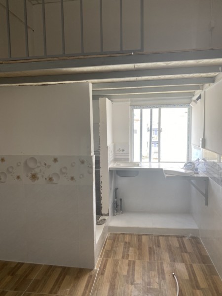 Cho thuê phòng 20m2 mới 100% MT 102 Trần Văn Quang P.10, Tân Bình