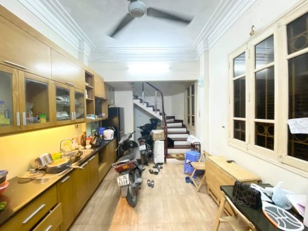 Bán gấp nhà đẹp Chùa Bộc, Đống Đa, 23m2, 4 tầng, mt 3.5m, lô góc, 2 thoáng, phân lô, đường ô tô, 4.35 tỷ.