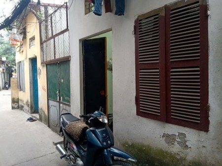 Bán nhà cấp 4 dt 130m2 Nguyễn Chính Hoàng Mai mặt tiền 11m giá 5.2 tỷ