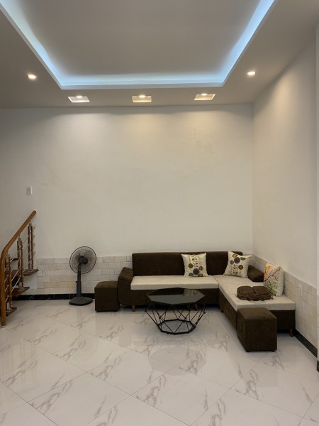Bán nhà riêng mới 40m2 x 4 tầng, ngõ 302 Minh Khai
