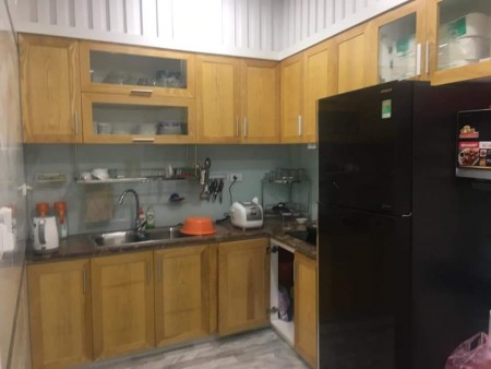 Hạ nhiệt bung luôn căn nhà Tân Bình mới xây 1 trệt 2 lầu, rộng rãi.