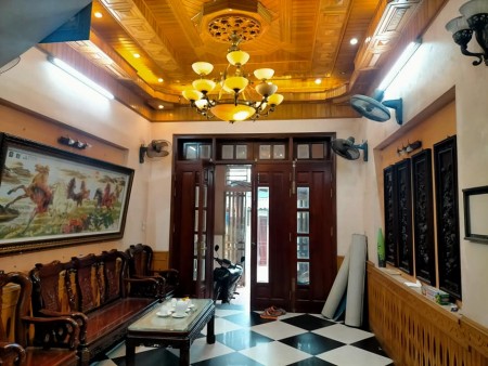 NHANH TAY KẺO MẤT Bán nhà đẹp PHỐ TRẠM 40m2 MT4m ô tô đỗ cửa, gần AEON, cạnh chợ, ở luôn chỉ hơn 3 tỷ