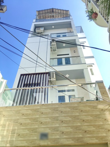 Bán nhà đẹp 2 lầu gần mặt tiền HXH đường Âu Dương Lân Phường 2 Quận 8