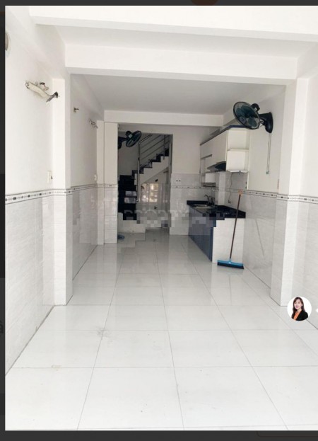 Nhà thuê MT 30M Lê Thị Bạch Cát, P11, Q11. 4PN Giá 14 triệu