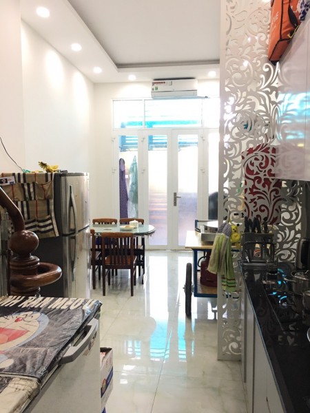 Bán nhà 3 lầu mặt tiền hẻm xe hơi 76 HTP quận 7