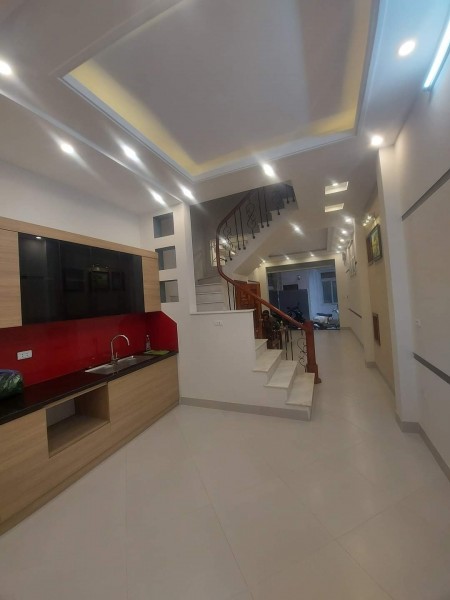 Bán Nhà Đẹp Vũ Trọng Phụng - Cách phố 10m. 52m2x5T.