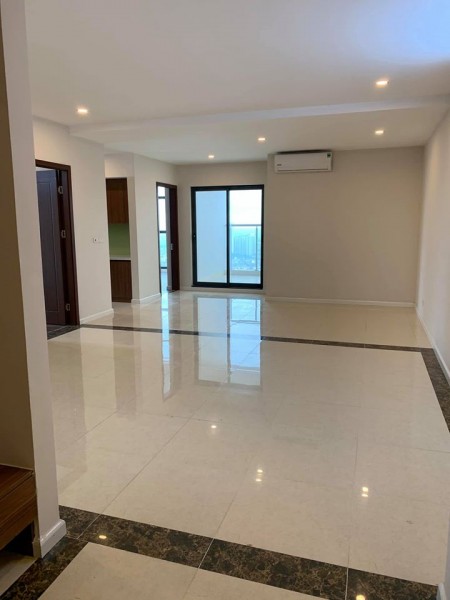 Bán nhà Mới đẹp Khu PL Trần Quốc Hoàn giá 14.5 tỷ, 63mx6T, Oto tránh