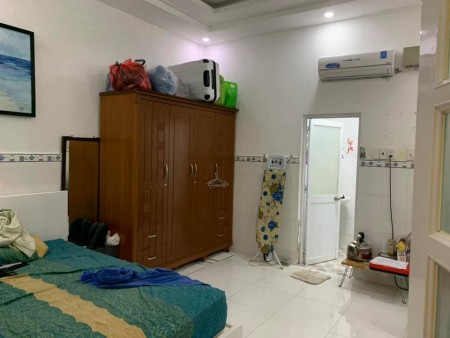 Cần tiền chữa bệnh, bán nhà đường Hoàng Sa, Quận 3 - 130m2, nhà 1 trệt xây kiên cố, giá chỉ 8,2 tỷ