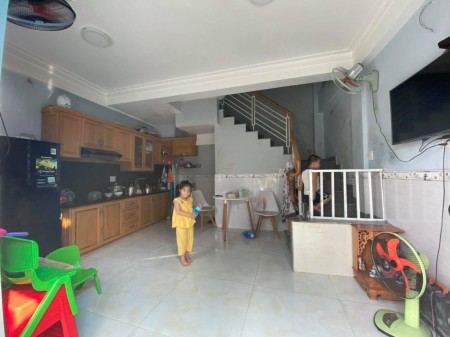 Bán nhà Tân Sơn Nhì, 5 tầng, BTCT, Hẻm xe hơi, chỉ 3.5 tỷ, nhà mới đẹp.
