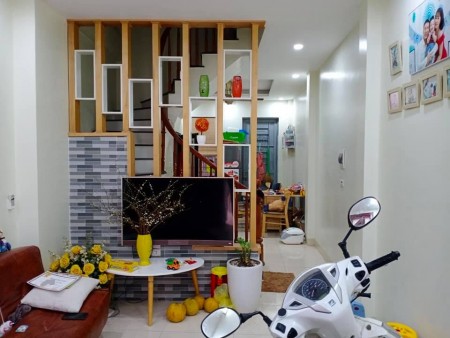 GIẢM GIÁ SỐC NGAY NGÃ TƯ ĐẠI MỖ - OTO ĐỖ 38M4T GIÁ CHỈ NHỈNH 3 TỶ