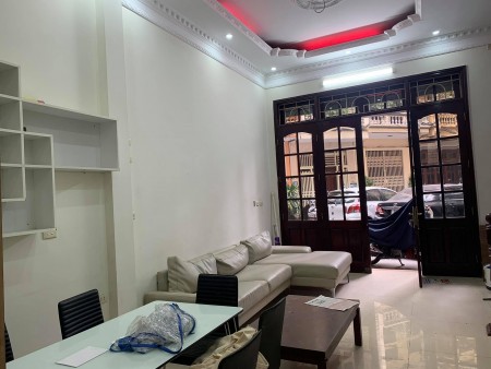 Bán nhà SIÊU HÓT phố Chùa Hà, Cầu Giấy. Ô tô tránh, KD đa dạng, DT 52 m2, Giá chỉ nhỉnh 8 tỷ.