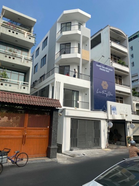 Đường Nguyễn Công Trứ mt 4 lầu ngang 4.5m